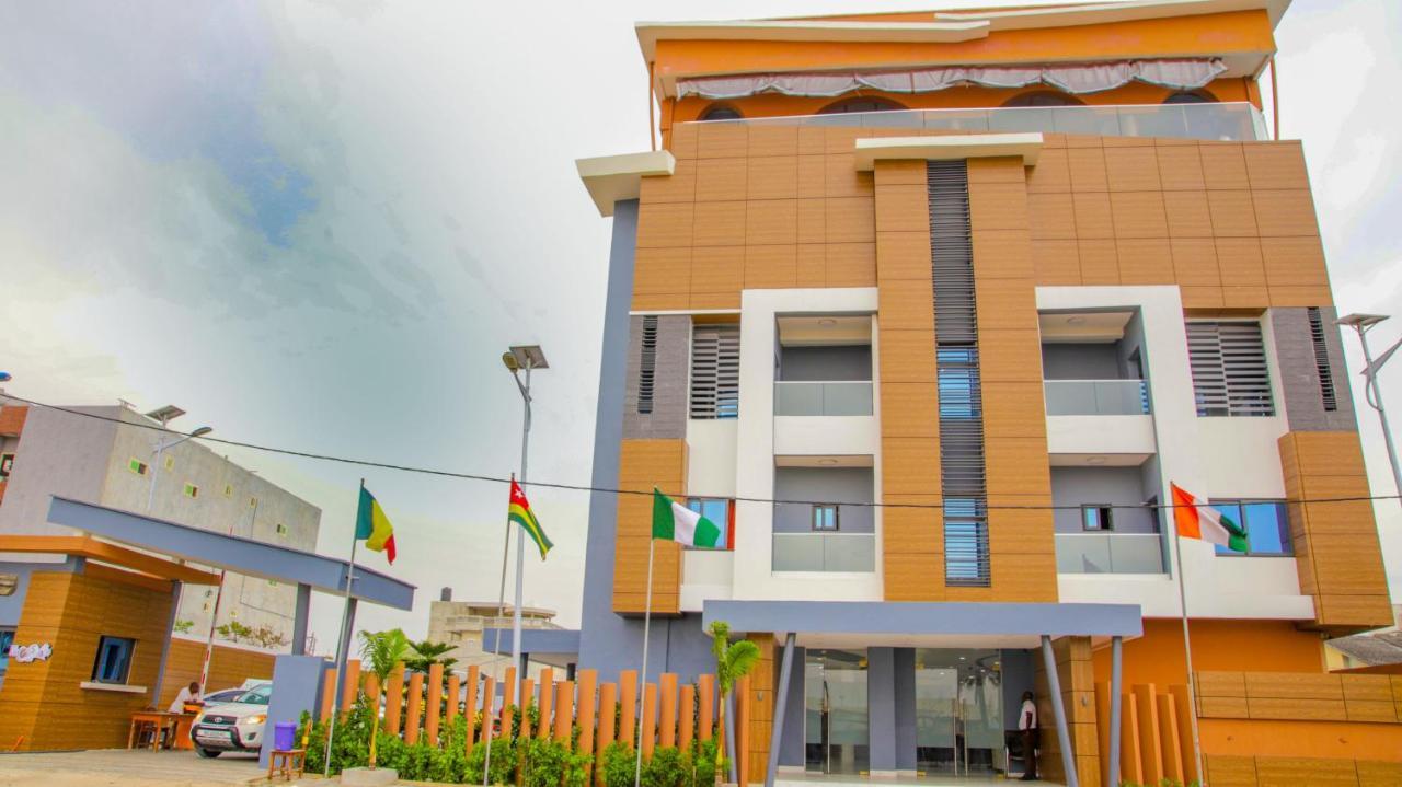 Hotel La Casa Cielo Cotonou Buitenkant foto