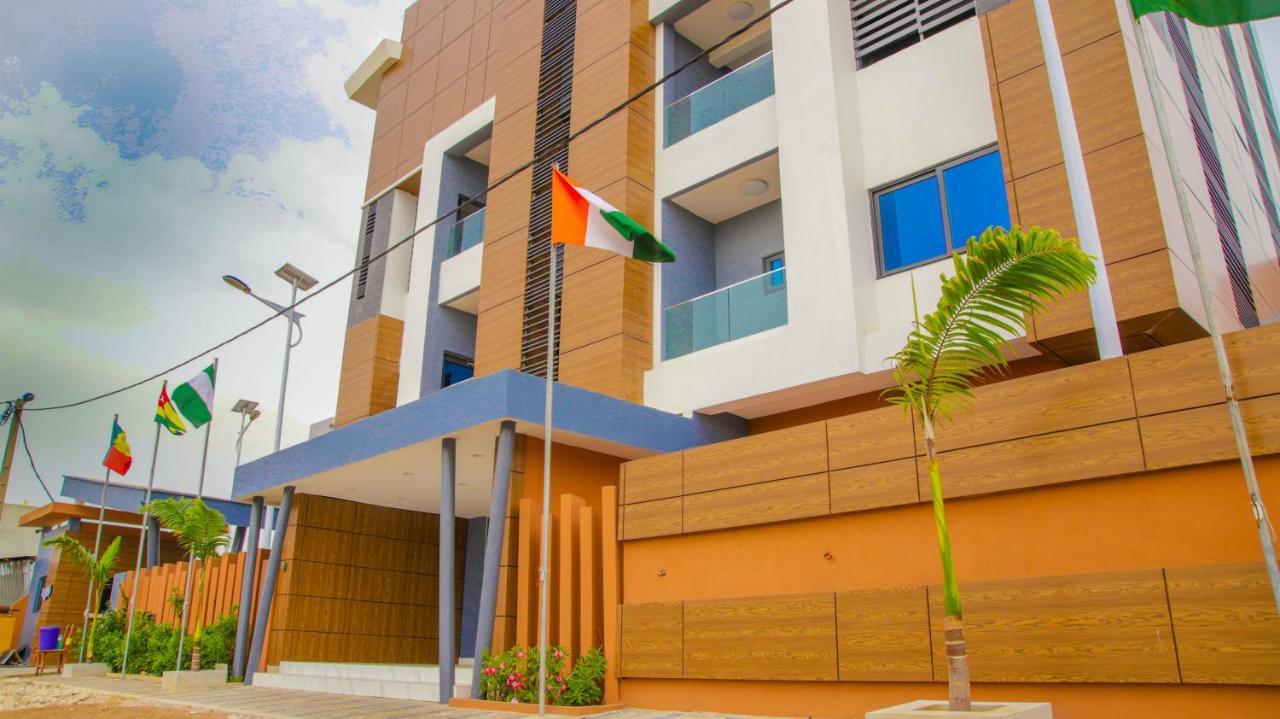 Hotel La Casa Cielo Cotonou Buitenkant foto