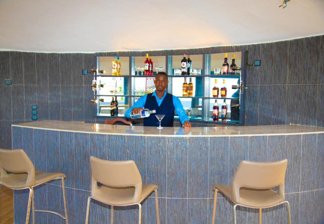 Hotel La Casa Cielo Cotonou Buitenkant foto