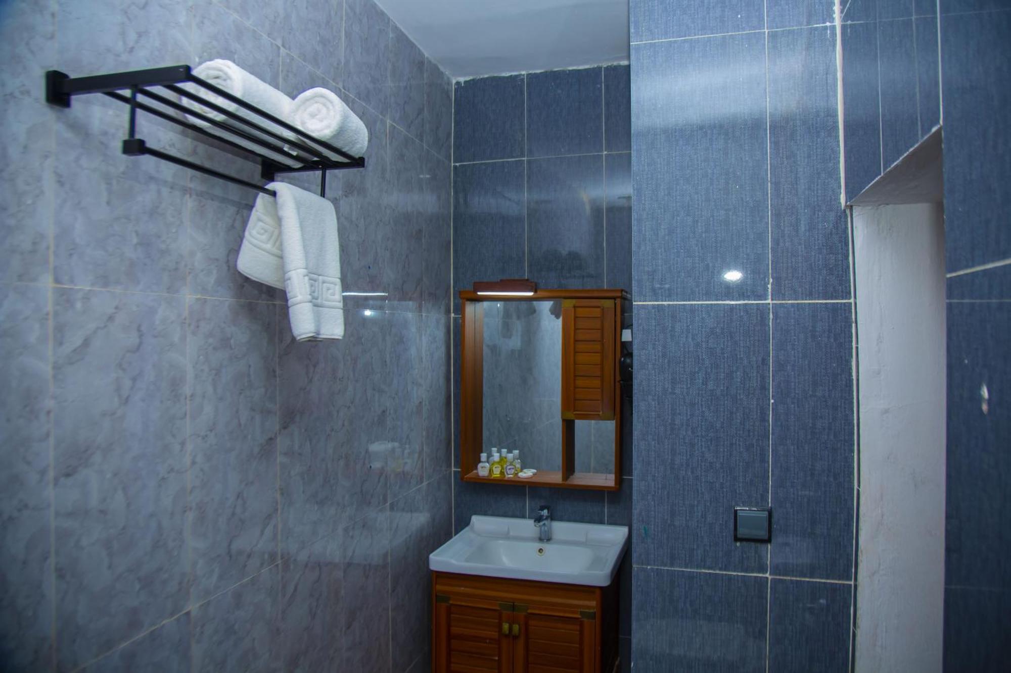 Hotel La Casa Cielo Cotonou Buitenkant foto